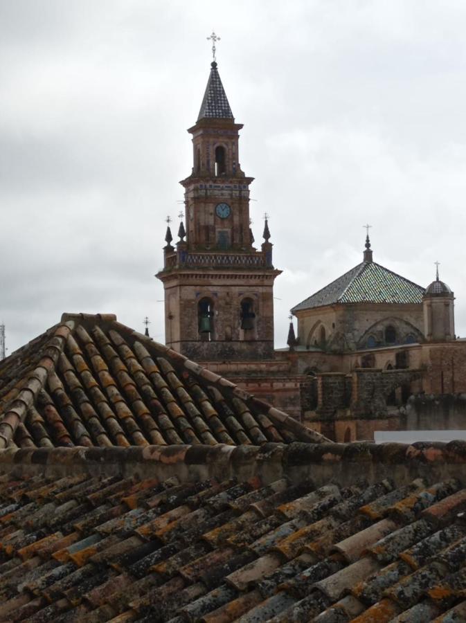 Fernan Caballero Carmona  Bagian luar foto