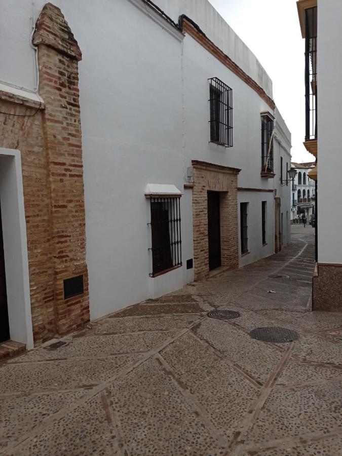 Fernan Caballero Carmona  Bagian luar foto